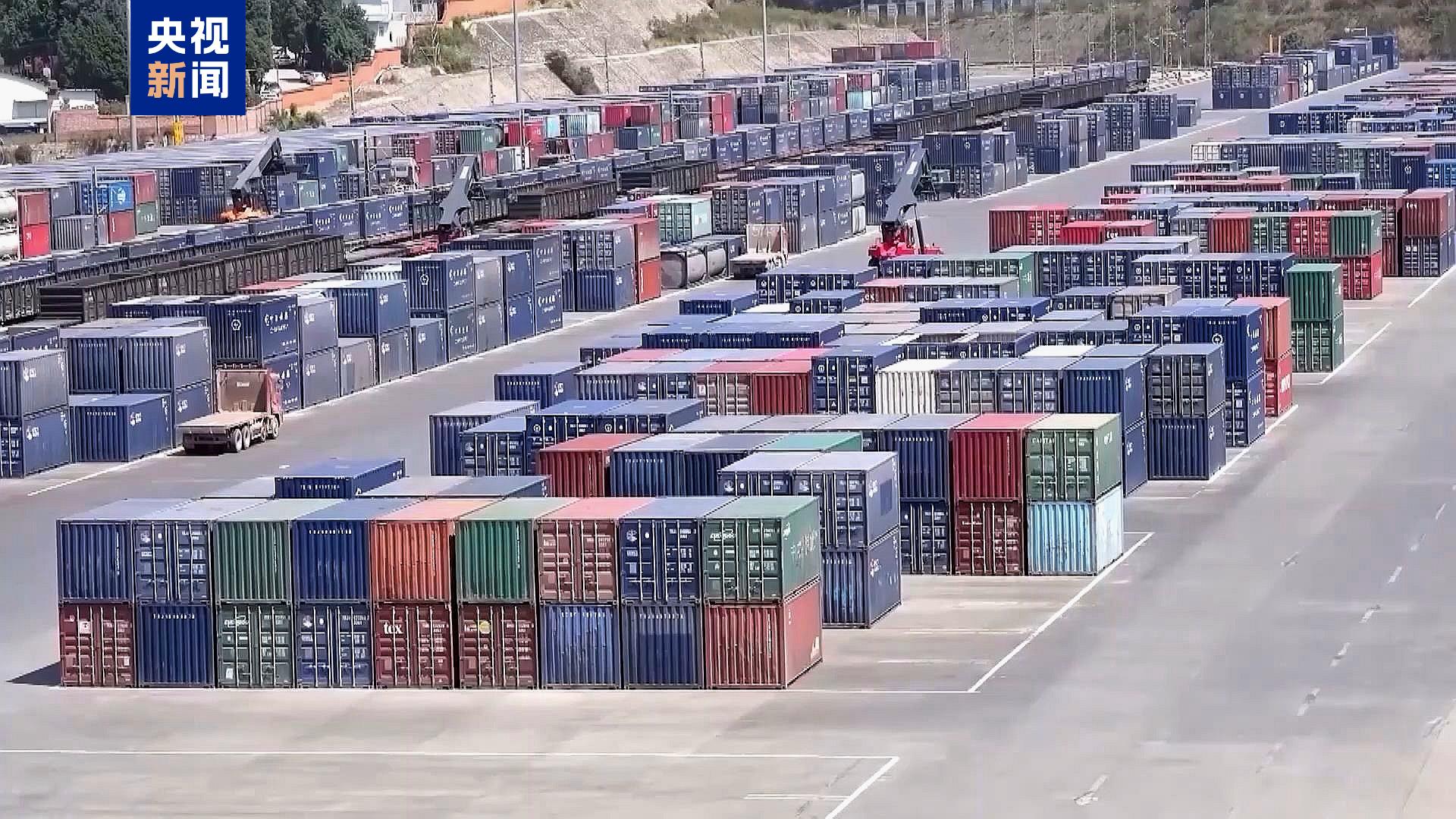 中老铁路货运量破5000万吨 去年日均保持5万吨以上(图5)