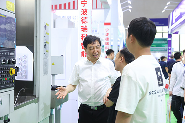 携新品入渝参展 国内智能装备企业布局重庆(图2)