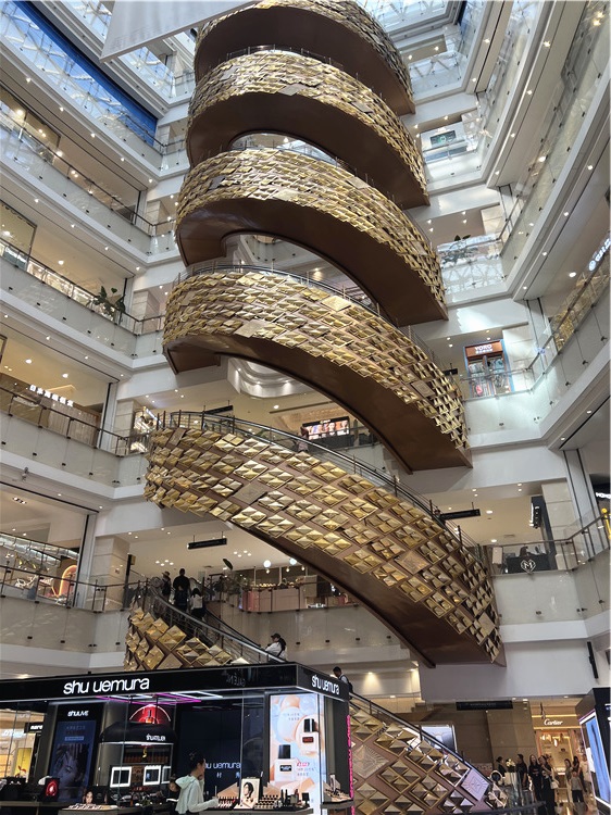 數讀上海丨2天銷售額破2億元南京路商圈“大丸現象”釋放哪些信號？(图3)