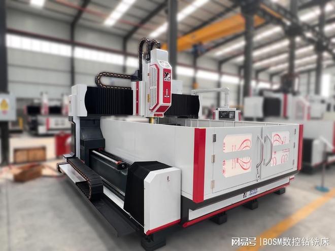 了解数控钻铣床与数控加工中心的区别(图1)