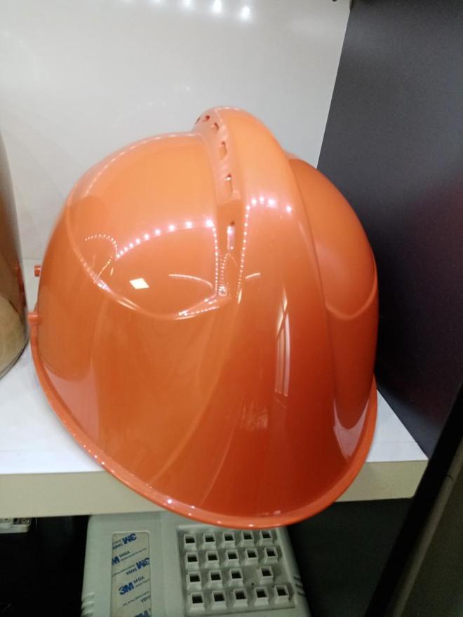 2025电子烟塑胶模具厂家怎么选？厚德模具300余员工经验足(图2)