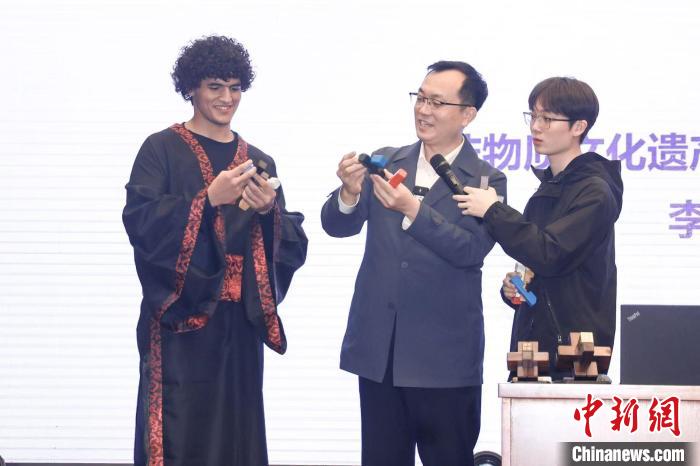 埃及留学生“小明”的逐梦之路：用中文“编程”未来(图2)