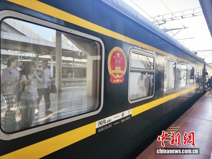 客货两旺、商旅齐涌！中越铁路架起经贸人文“双向桥”(图1)