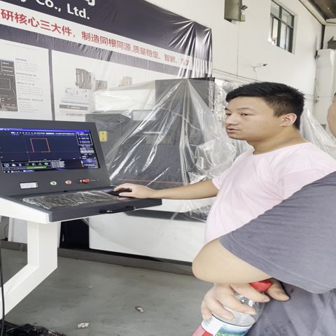 镇江国产中走丝崛起：智凯数控破解精密加工困局(图2)