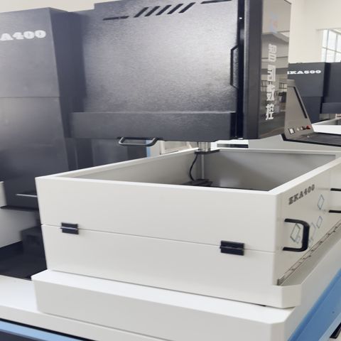 河南大锥度中走丝厂商破局：智凯数控如何解决加工难题(图1)