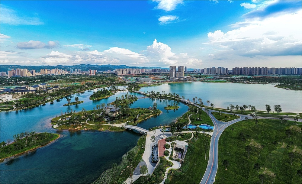 乘势而上 开启奋进“十五五”的序章——写在省委十二届八次全会召开之际(图3)