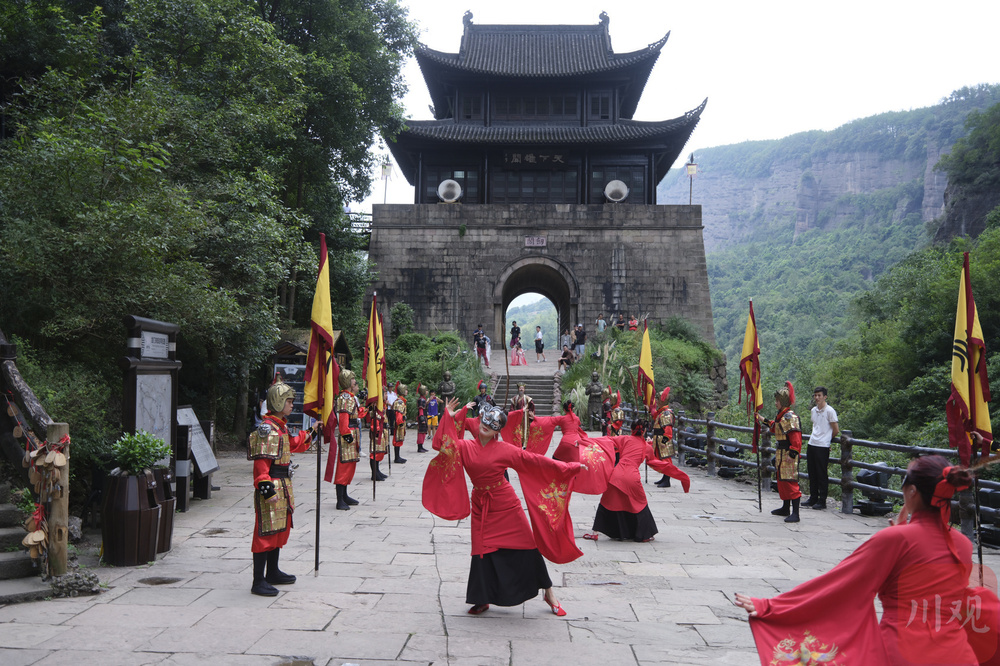 乘势而上 开启奋进“十五五”的序章——写在省委十二届八次全会召开之际(图7)