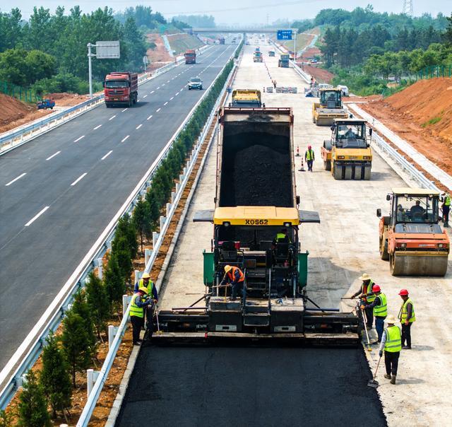 八车道贯南北 通途绘新篇京港澳高速孝昌段冲刺通车纪实(图2)