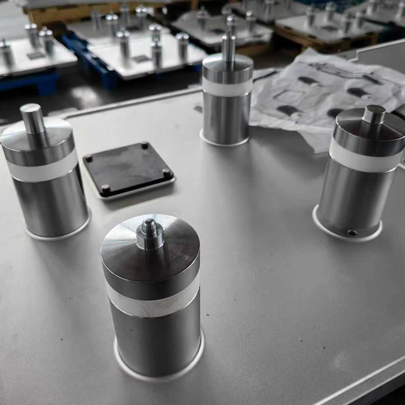 2025 年 12 月托盘源头厂家实力推荐：新能源汽车电池托盘模组轴系组装非标冷却电池测试AGV智能创新设计与坚固耐用深度解析(图1)