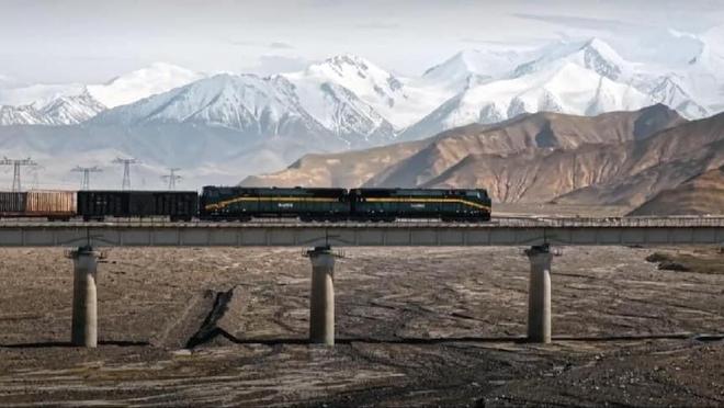 难如修天路！离印度仅80公里新藏铁路为何无论如何我们都要修？(图8)