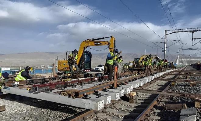 难如修天路！离印度仅80公里新藏铁路为何无论如何我们都要修？(图4)