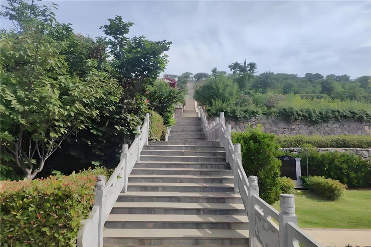 郑州墓地【新密凤凰山陵园】2026年墓园首页【凤凰山陵园】咨询电话_购墓咨询(图4)