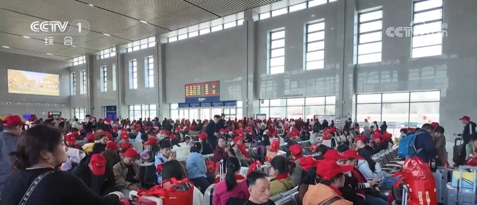 赶订单 抢先机 各地工厂加足马力赶制订单 冲刺马年“开门红”(图6)